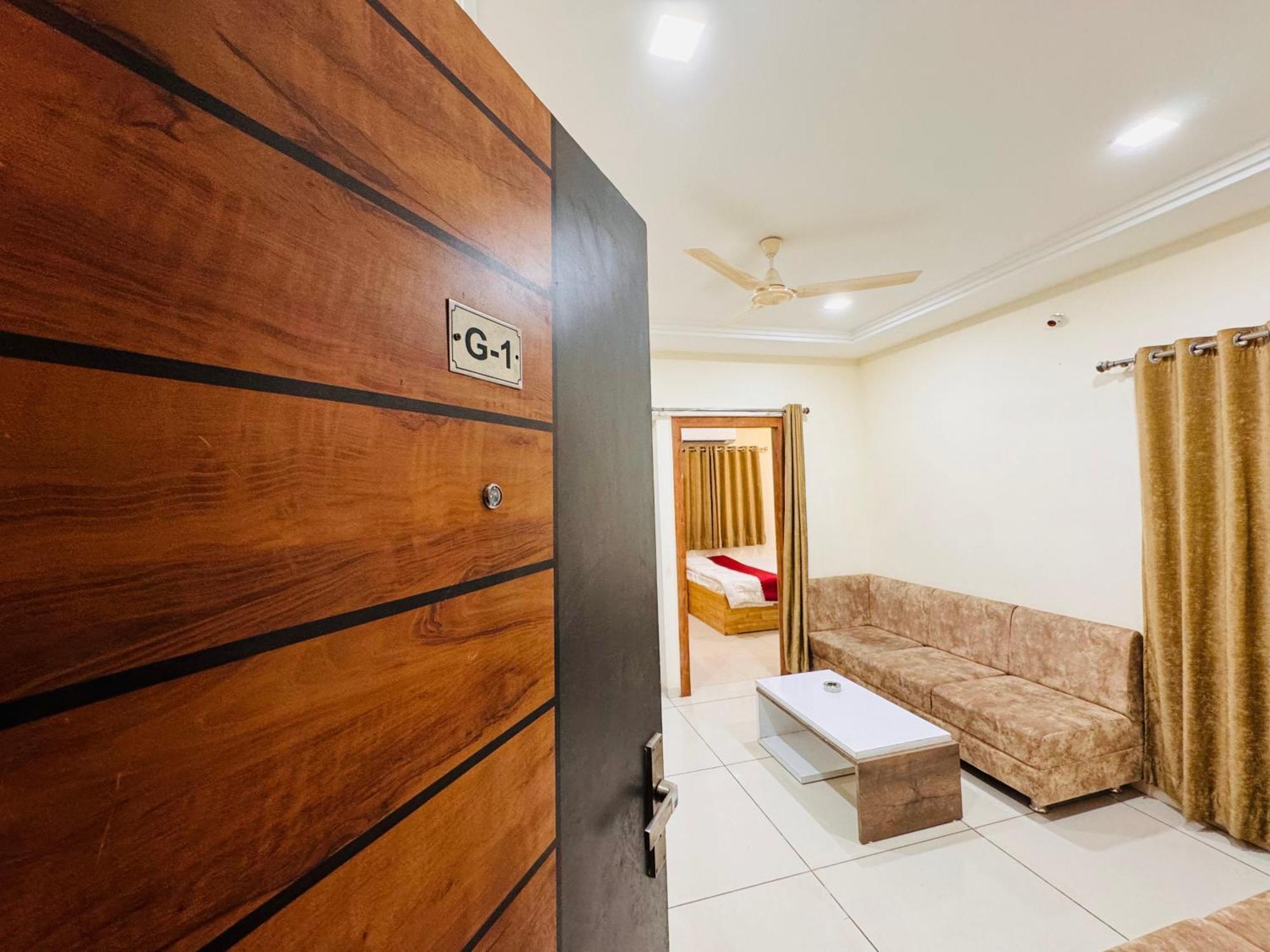 Home Escape 1Bhk Apartment Near Bombay Hospital Indore Exterior photo